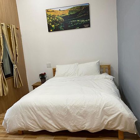 Pleiku Homestay Chambre photo